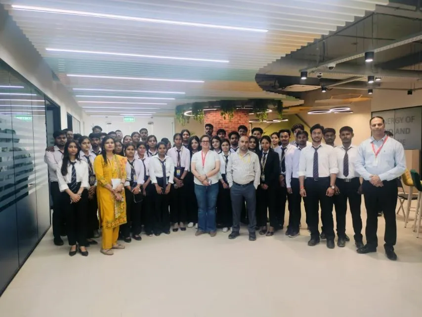 GNIOT MBA Institute Organizes Exposure Visit to Sharda University’s Incubation Centre